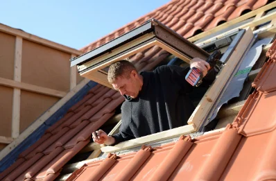 Pose de fenêtres de toit Velux à Dirol